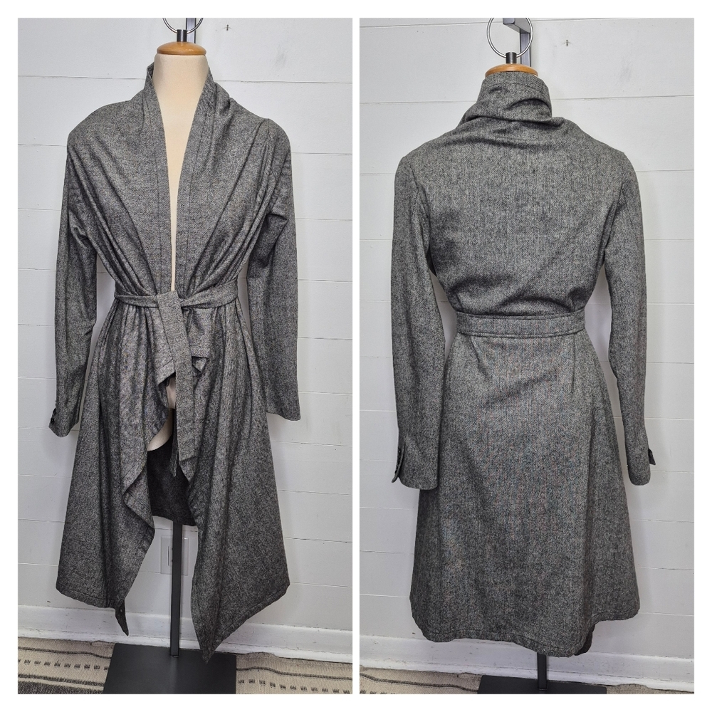 Software Beograd 100% Wool Jacket Size 8